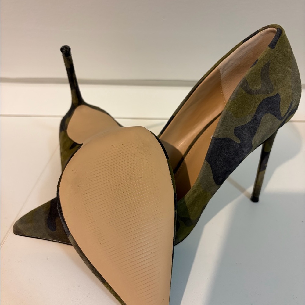 Steve Madden Vala Green and Black Camouflage Heels - Picture 3 of 3